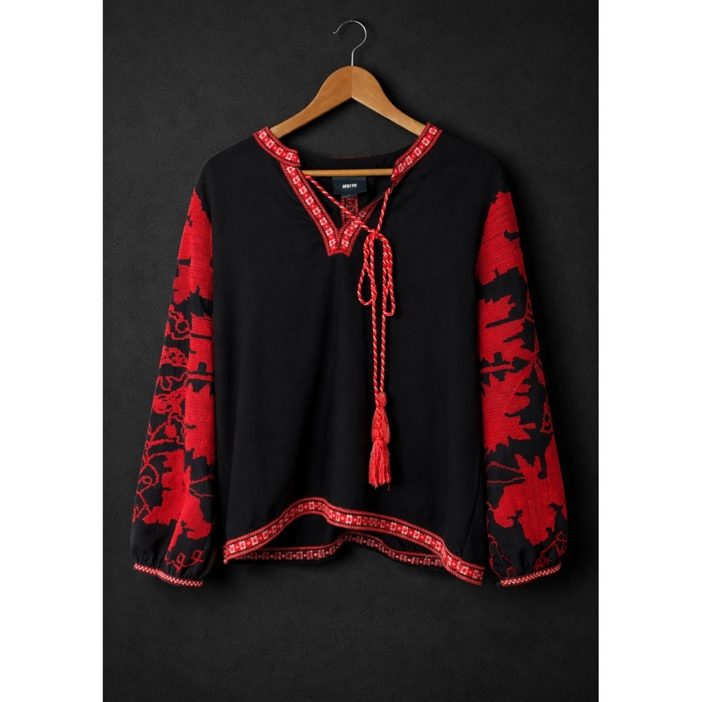 Maeve Anthropologie Embroidered Boho Top Black Red Textured Sleeve L Petite